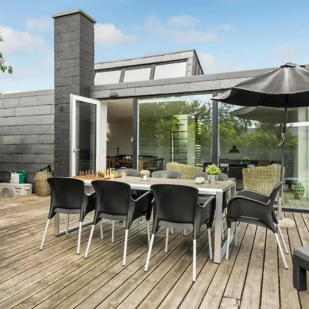 2 Bedroom Awesome In Juelsminde Tatil Evi Sonderby (Midtjylland)