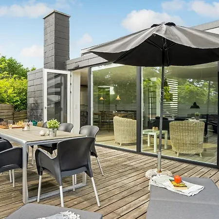 Holiday home 2 Bedroom Awesome In Juelsminde *
