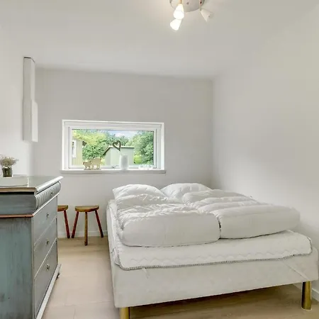2 Bedroom Awesome In Juelsminde *